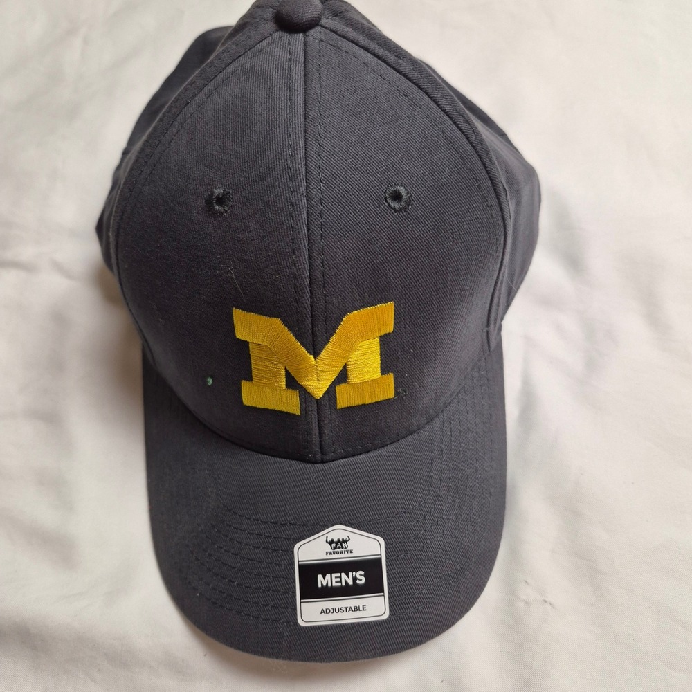 Fan Favorite Michigan Wolverines Mens Adjustable Baseball Cap Hat Gray NCAA